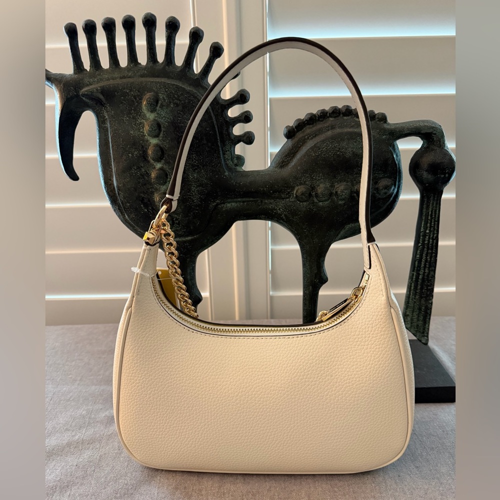 Michael Kors light cream small leather pouchette. - Picture 2 of 6